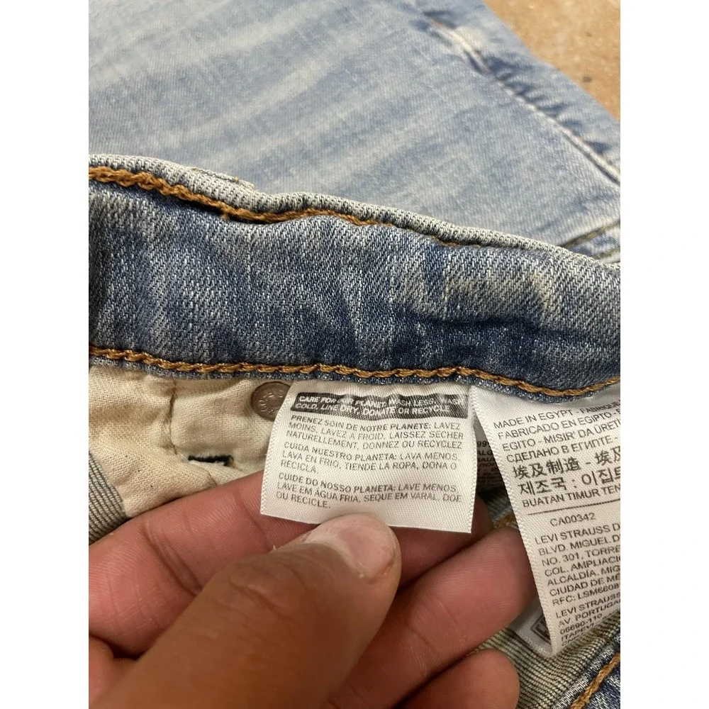 Levis brand levi
